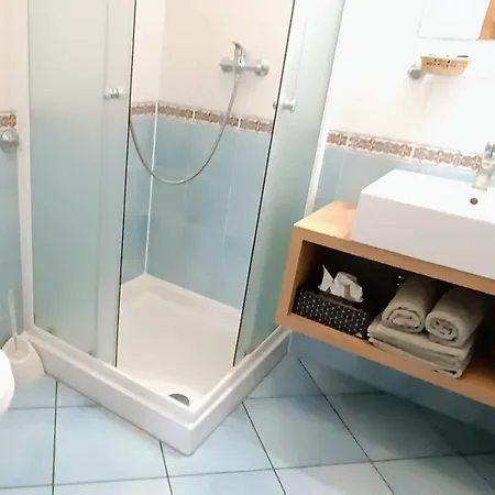 בית נופש Nina With Private Pool Near *