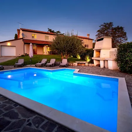 Ferienhaus Nina With Private Pool Near