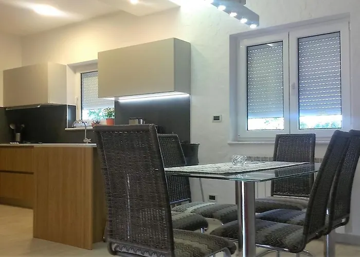 Nyaraló Nina With Private Pool Near