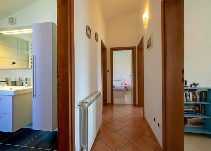 Nina With Private Pool Near Nyaraló Poreč