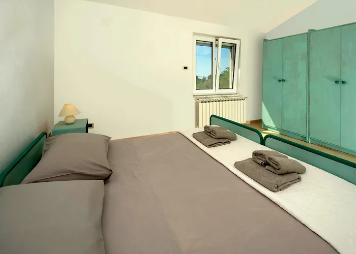 Nina With Private Pool Near