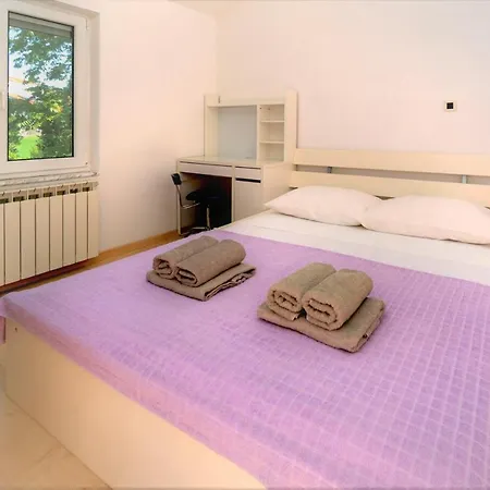 Nina With Private Pool Near *